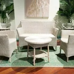 Salotto Poltrone Divano E Tavolino Rattan E Midollino Sbiancato