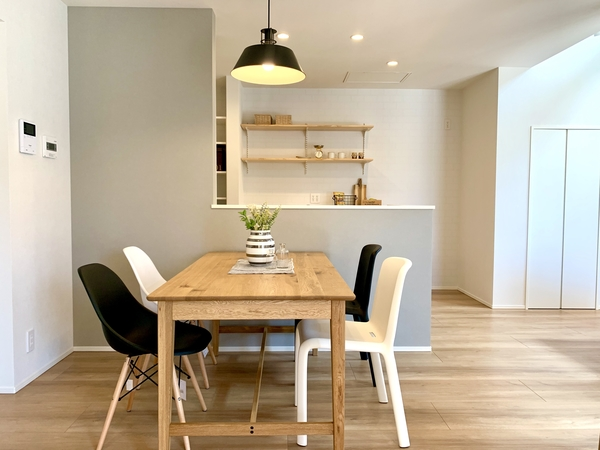 Vendite Cucina e tavola 26 Vendite Cucina e tavola -Vendite Cucina e tavola l h120082115000083971 1